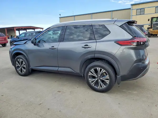5N1AT3BA0MC73942 2021 NISSAN ROGUE - Image 2