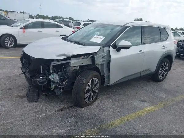 5N1AT3BA0MC818444 2021 NISSAN ROGUE - Image 2
