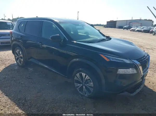 5N1AT3BA1MC767245 2021 NISSAN ROGUE - Image 1