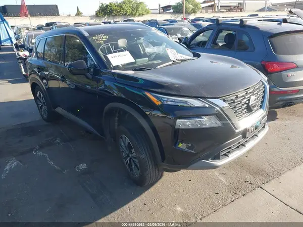 5N1AT3BA2MC747585 2021 NISSAN ROGUE - Image 1