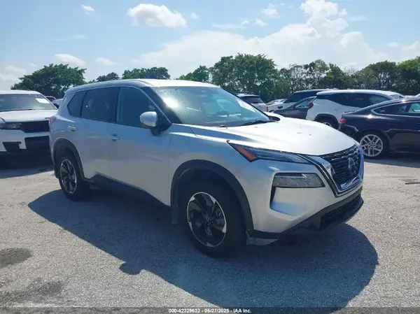 5N1AT3BA2MC818462 2021 NISSAN ROGUE - Image 1