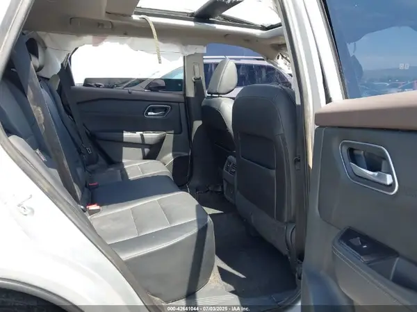 5N1AT3BA2MC843684 2021 NISSAN ROGUE - Image 8