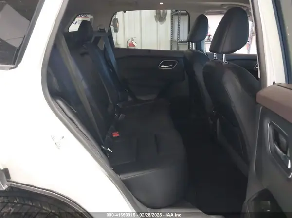5N1AT3BA6MC676553 2021 NISSAN ROGUE - Image 8