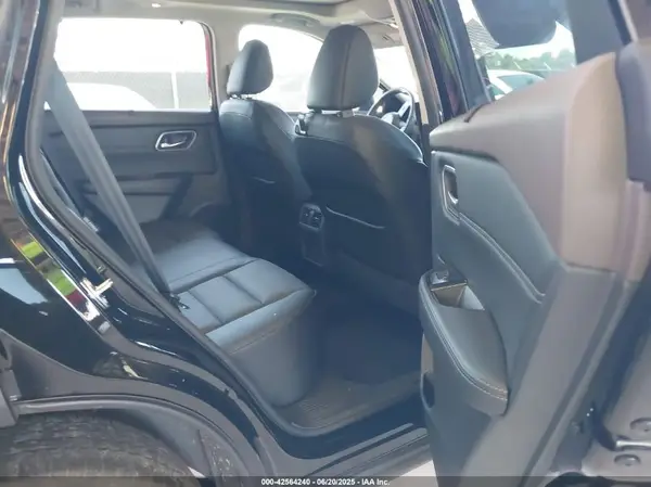 5N1AT3BA7MC734539 2021 NISSAN ROGUE - Image 8