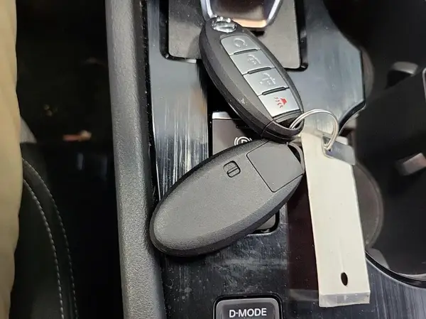 5N1AT3BA7MC777455 2021 NISSAN ROGUE - Image 1