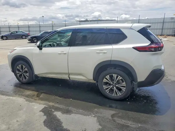 5N1AT3BA8MC818546 2021 NISSAN ROGUE - Image 2