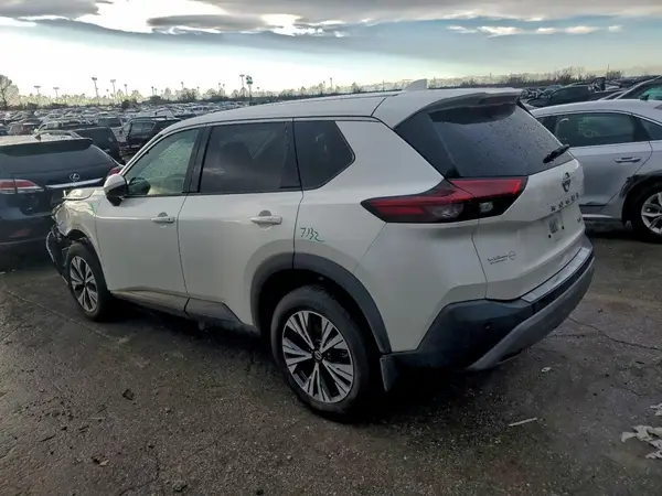 5N1AT3BA9MC797643 2021 NISSAN ROGUE - Image 2