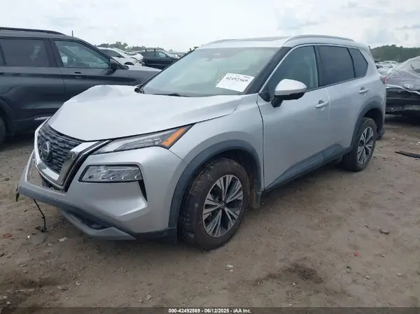 5N1AT3BAXMC772444 2021 NISSAN ROGUE - Image 2