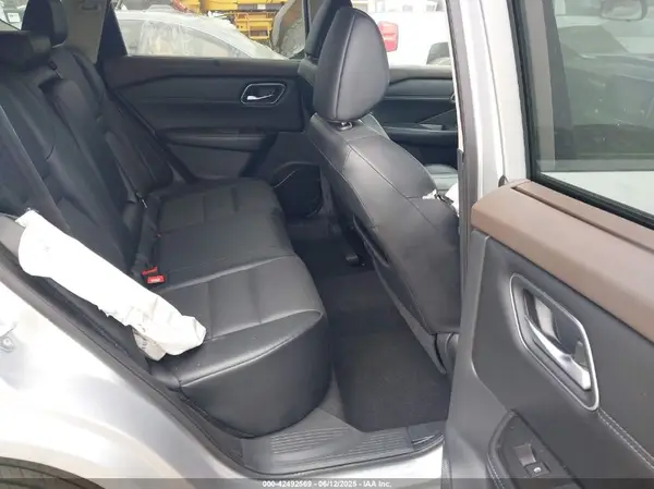 5N1AT3BAXMC772444 2021 NISSAN ROGUE - Image 8