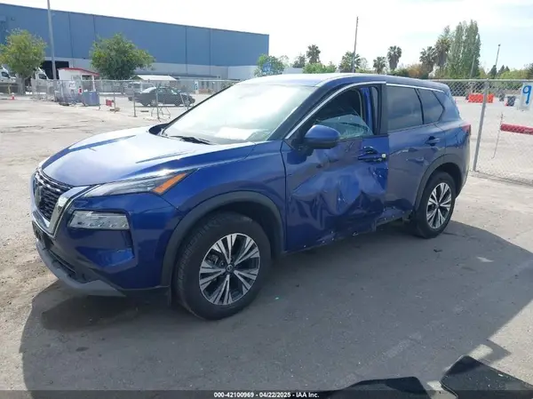 5N1AT3BB0MC752857 2021 NISSAN ROGUE - Image 2