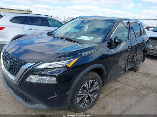 5N1AT3BB1MC738093 2021 NISSAN ROGUE - Image 2