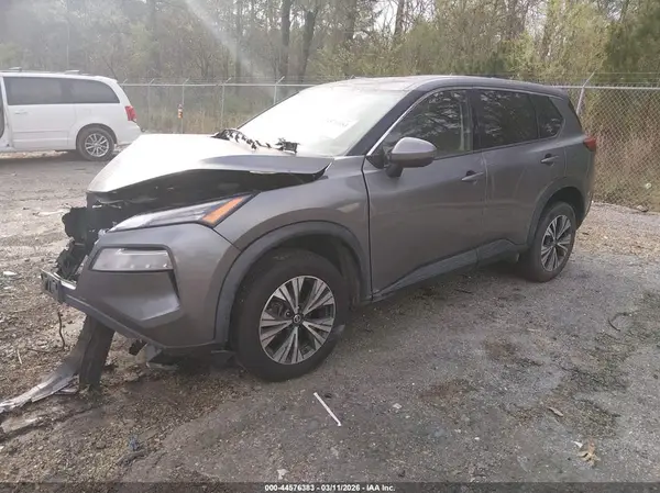 5N1AT3BB1MC765939 2021 NISSAN ROGUE - Image 2
