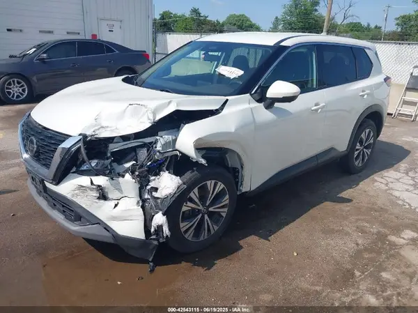5N1AT3BB1MC791070 2021 NISSAN ROGUE - Image 2