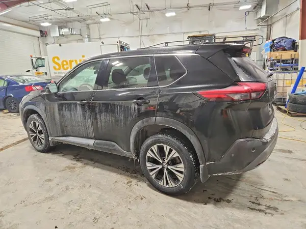 5N1AT3BB2MC674811 2021 NISSAN ROGUE - Image 2