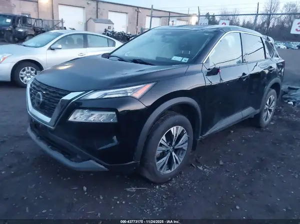 5N1AT3BB2MC701456 2021 NISSAN ROGUE - Image 2