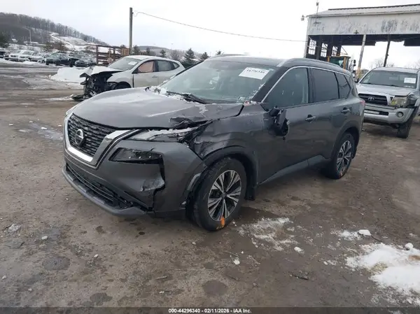 5N1AT3BB2MC740600 2021 NISSAN ROGUE - Image 2