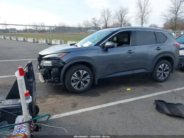 5N1AT3BB3MC811710 2021 NISSAN ROGUE - Image 2