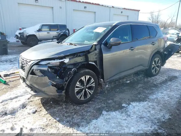 5N1AT3BB4MC673742 2021 NISSAN ROGUE - Image 2