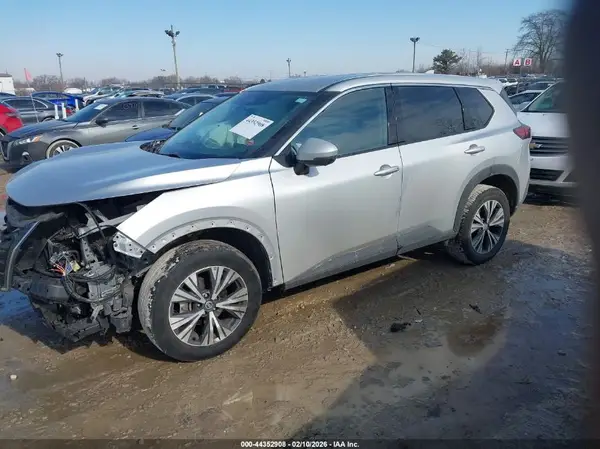 5N1AT3BB4MC718307 2021 NISSAN ROGUE - Image 2