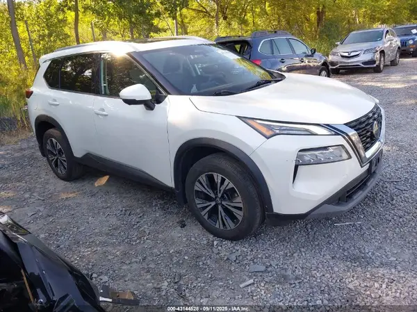 5N1AT3BB4MC750108 2021 NISSAN ROGUE - Image 1