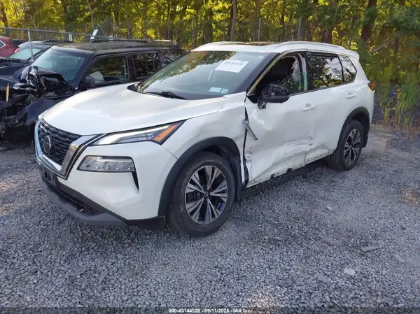 5N1AT3BB4MC750108 2021 NISSAN ROGUE - Image 2
