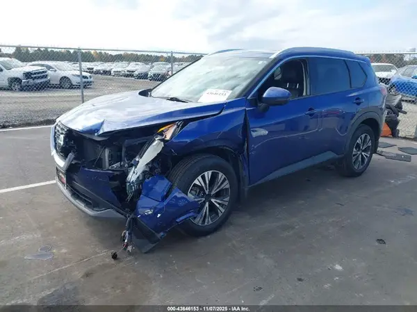5N1AT3BB4MC760802 2021 NISSAN ROGUE - Image 2