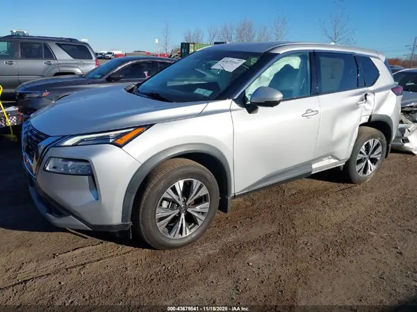 5N1AT3BB4MC785635 2021 NISSAN ROGUE - Image 2