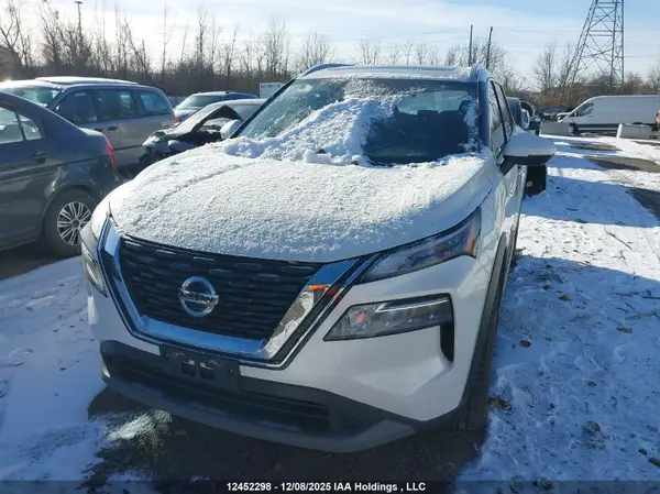 5N1AT3BB5MC700219 2021 NISSAN ROGUE - Image 2