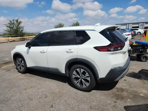 5N1AT3BB6MC737652 2021 NISSAN ROGUE - Image 2