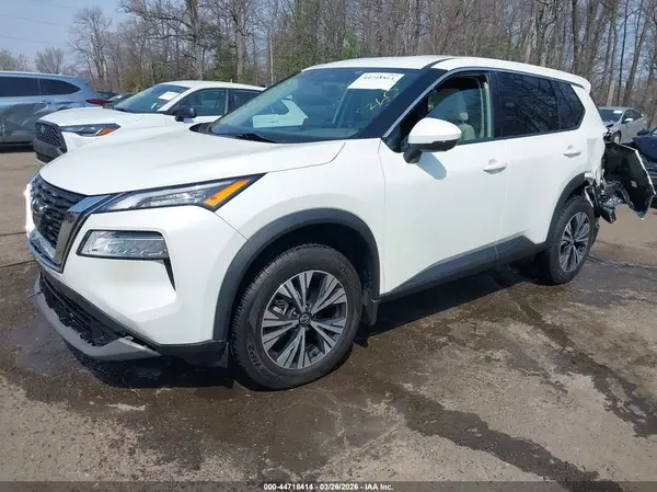 5N1AT3BB6MC772692 2021 NISSAN ROGUE - Image 2