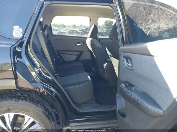 5N1AT3BB6MC823513 2021 NISSAN ROGUE - Image 8