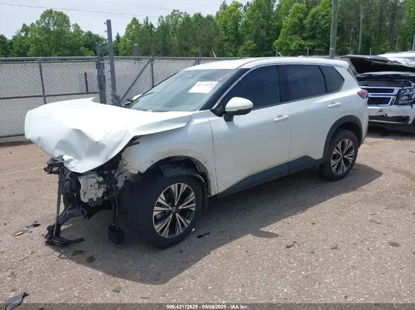 5N1AT3BB7MC725557 2021 NISSAN ROGUE - Image 2