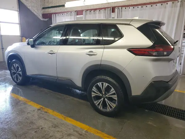 5N1AT3BB7MC745582 2021 NISSAN ROGUE - Image 2