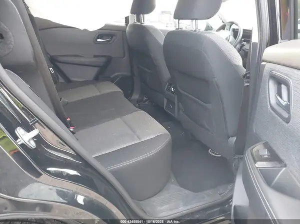 5N1AT3BB7MC747199 2021 NISSAN ROGUE - Image 8