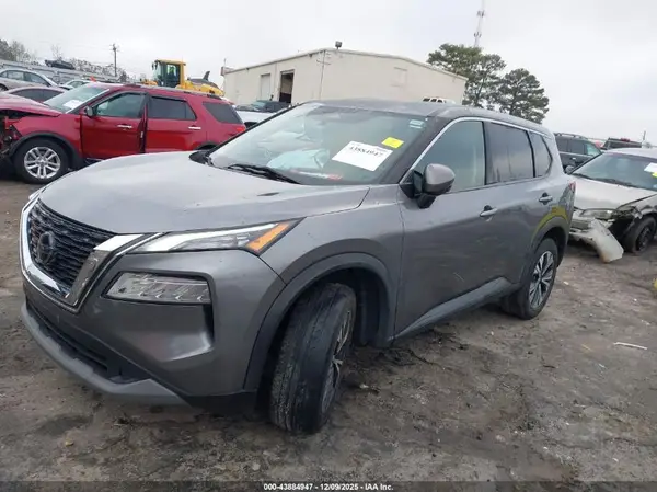 5N1AT3BB7MC767825 2021 NISSAN ROGUE - Image 2