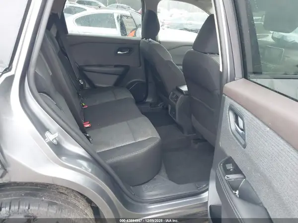 5N1AT3BB7MC767825 2021 NISSAN ROGUE - Image 8