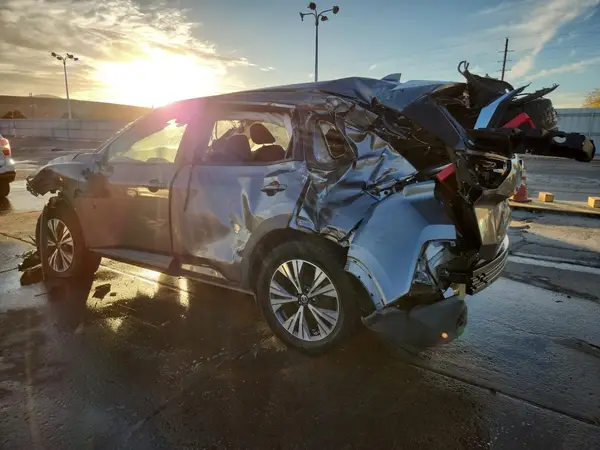 5N1AT3BB7MC768117 2021 NISSAN ROGUE - Image 2