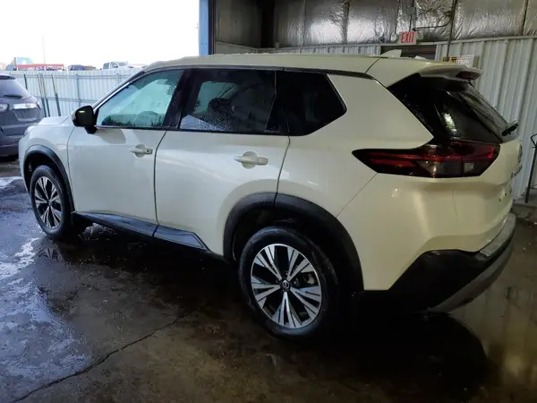 5N1AT3BB7MC801357 2021 NISSAN ROGUE - Image 2