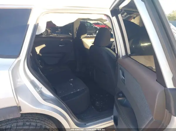 5N1AT3BB7MC822631 2021 NISSAN ROGUE - Image 8