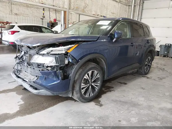 5N1AT3BB8MC733960 2021 NISSAN ROGUE - Image 2
