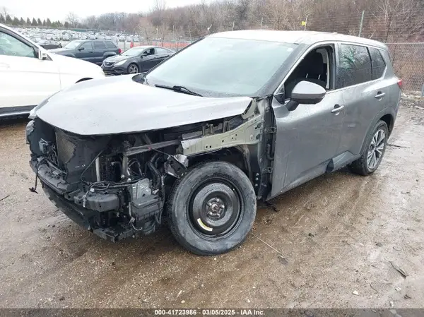 5N1AT3BB8MC768840 2021 NISSAN ROGUE - Image 2