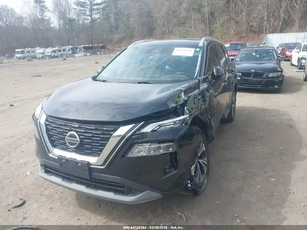 5N1AT3BB8MC813355 2021 NISSAN ROGUE - Image 2