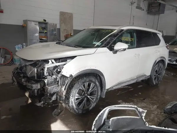 5N1AT3BB9MC759337 2021 NISSAN ROGUE - Image 2