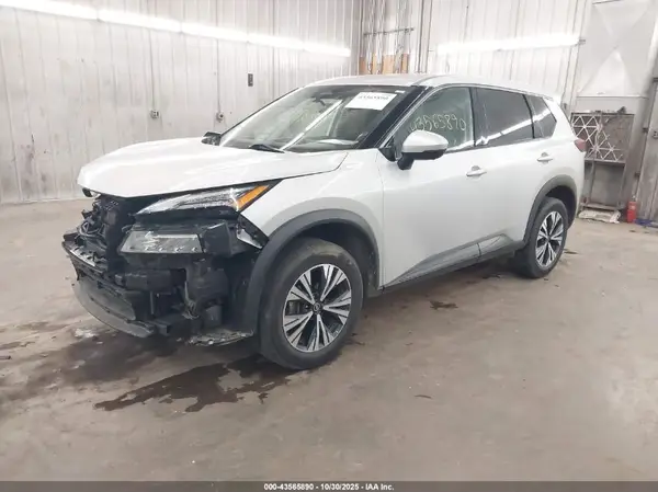 5N1AT3BBXMC703312 2021 NISSAN ROGUE - Image 2