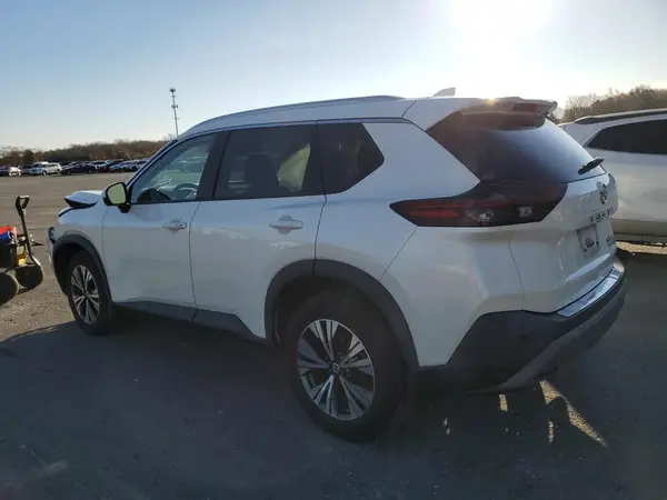 5N1AT3BBXMC746905 2021 NISSAN ROGUE - Image 2