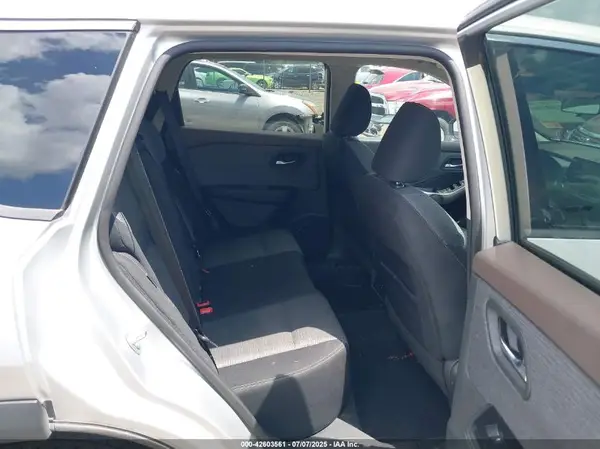 5N1AT3BBXMC758004 2021 NISSAN ROGUE - Image 8