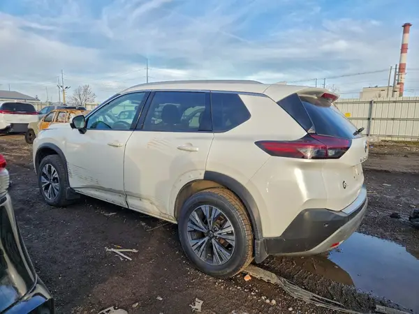 5N1AT3BBXMC811204 2021 NISSAN ROGUE - Image 2