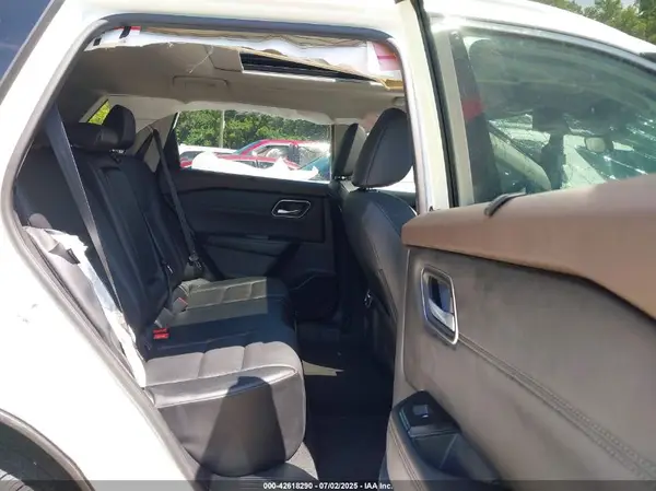 5N1AT3BBXMC843036 2021 NISSAN ROGUE - Image 8