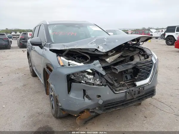 5N1AT3CA1MC700076 2021 NISSAN ROGUE - Image 1