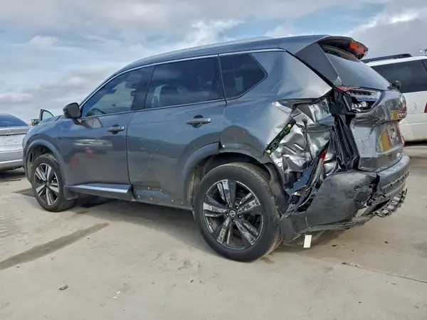 5N1AT3CA1MC799174 2021 NISSAN ROGUE - Image 2